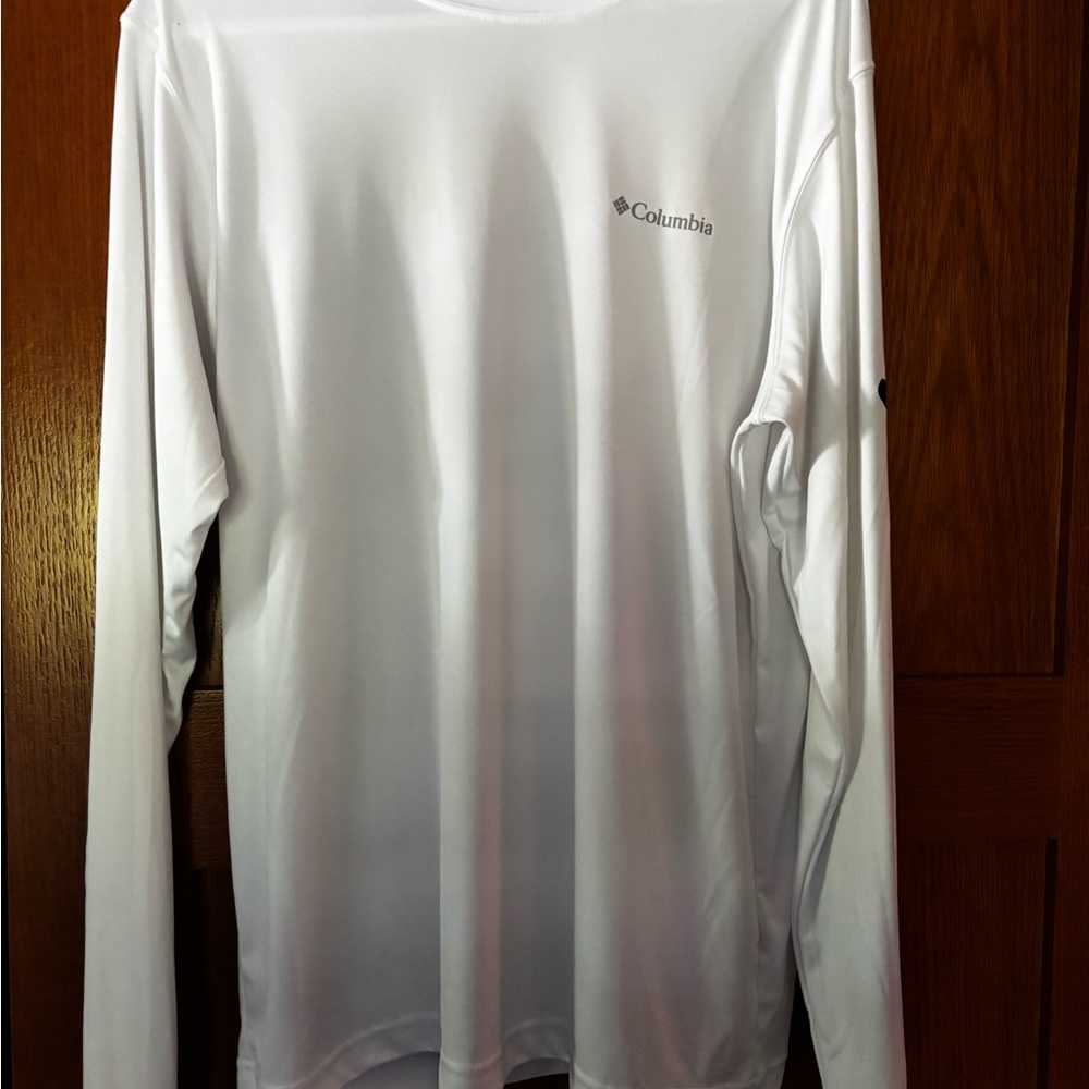 Columbia Classic White Long Sleeve Top